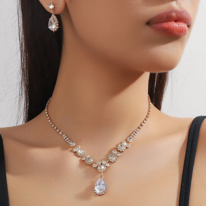 Conjunto de 3 piezas de joyería para mujer, pendientes y collar con diamantes de imitación, accesorios de moda de lujo para bodas y fiestas.