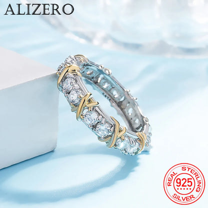 Anillo de lujo de plata de ley 925 entrelazado con circonitas AAA como regalo de compromiso para mujer.