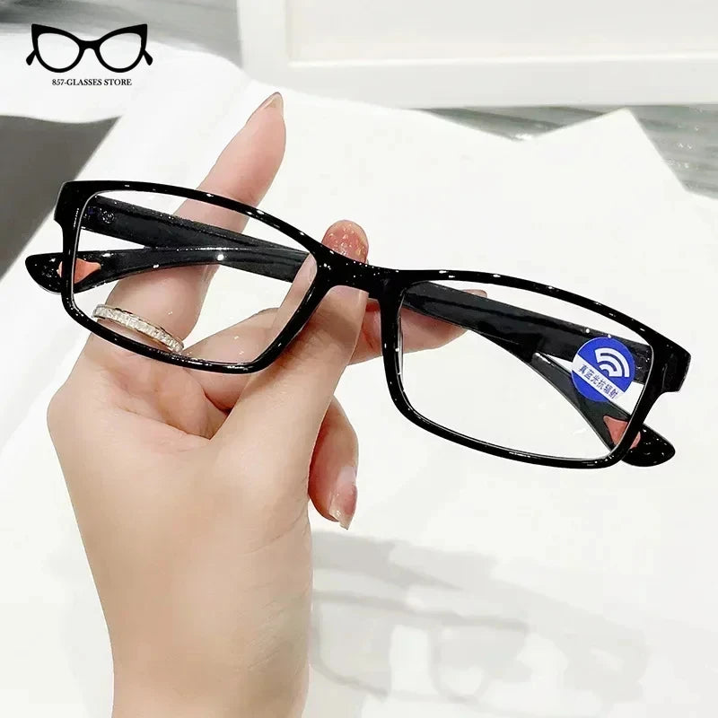 New Ultra Clear Lenses Anti-blue Reading Glasses for Men and Women HD Telephoto Glasses Fashion Smart Zoom Reading Glasses San Remo