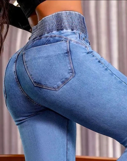 Back button, front high waisted jeans,