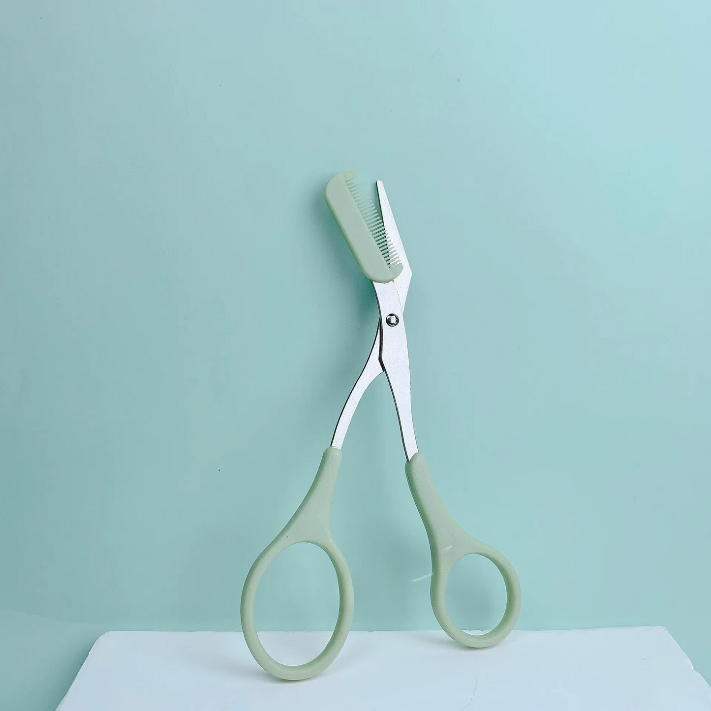 eyebrow trimming scissors with built-in comb